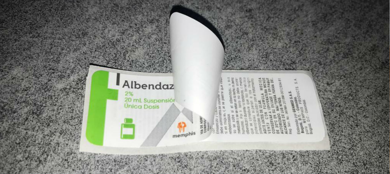 Las etiquetas multicapa ofrecen la oportunidad de brindarle más información al consumidor. Etiquetas multicapa.